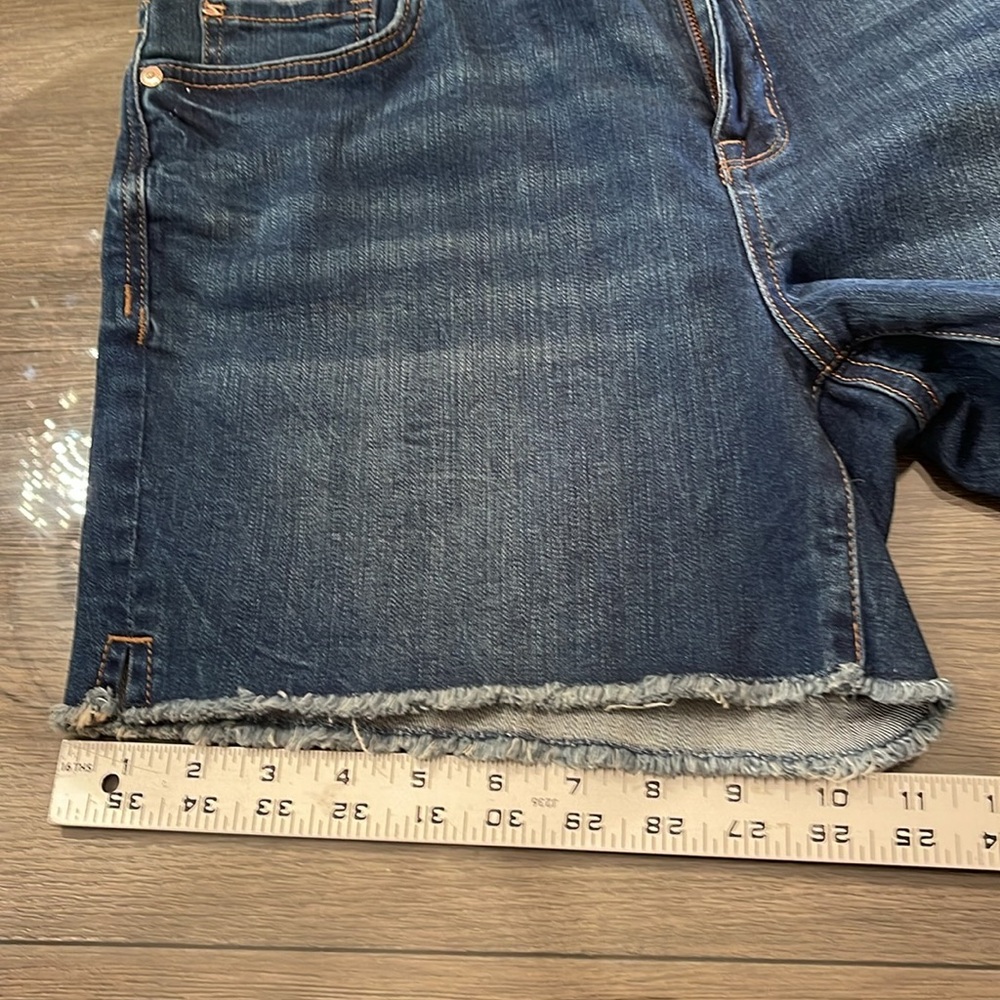 Women’s Seven7 Weekend Short , Fray Hem, Size 8 New with Tags - Picture 12 of 15